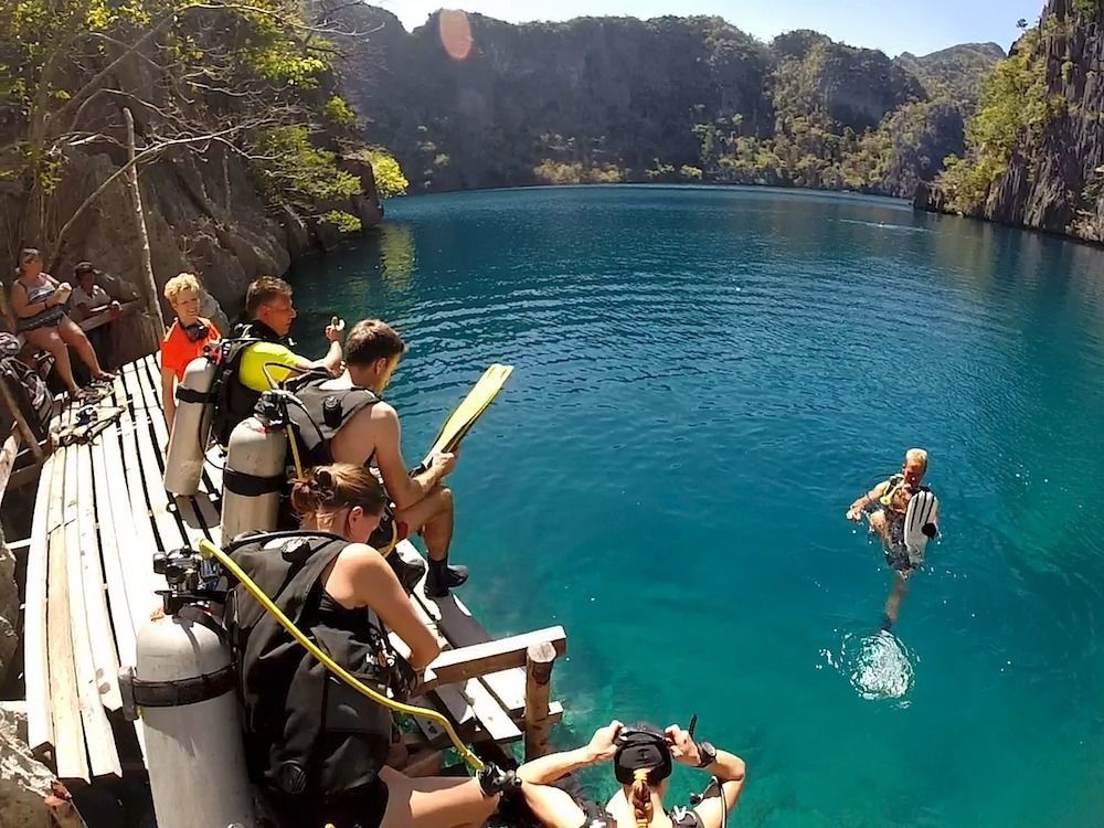 Chindonan Dive And Beach Resort Coron Exterior photo