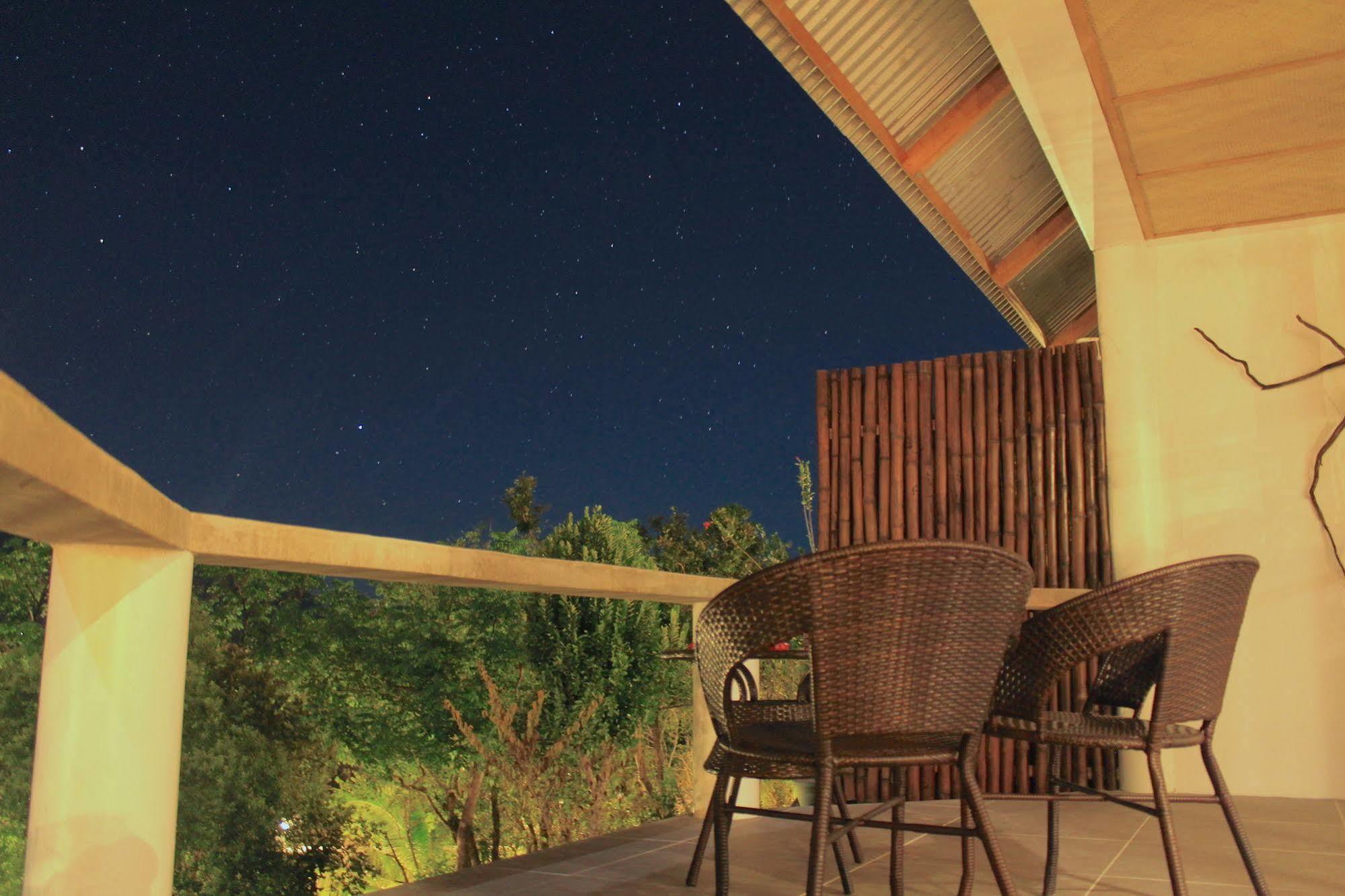 Chindonan Dive And Beach Resort Coron Exterior photo